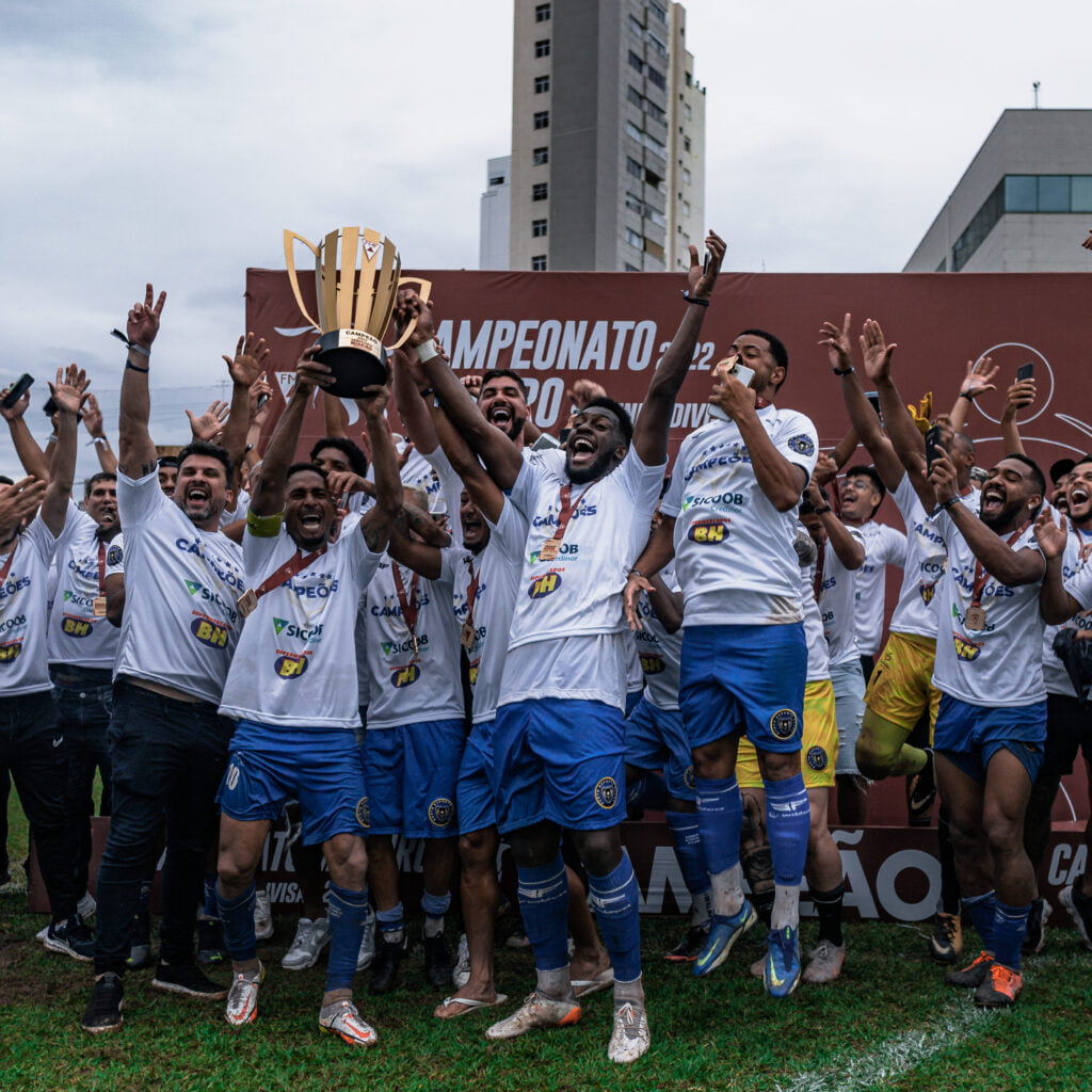 North empata com o Coimbra e é campeão da Segunda Divisão do Mineiro -  Superesportes